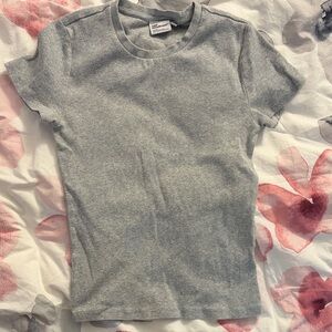 Aritzia Gray Short Sleeve Tee